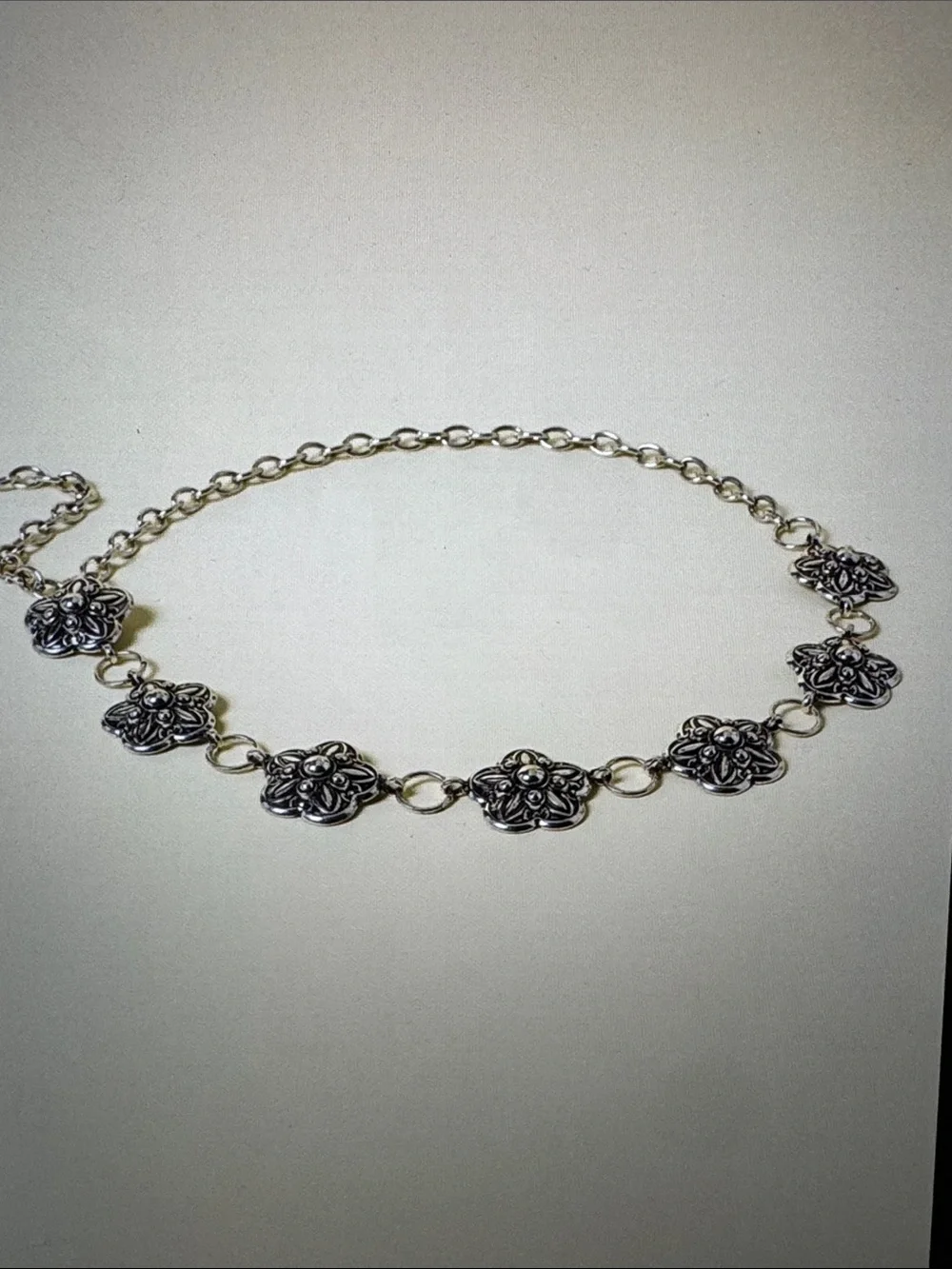 Urban Outfitters Gold Metal Flower Chain Belt